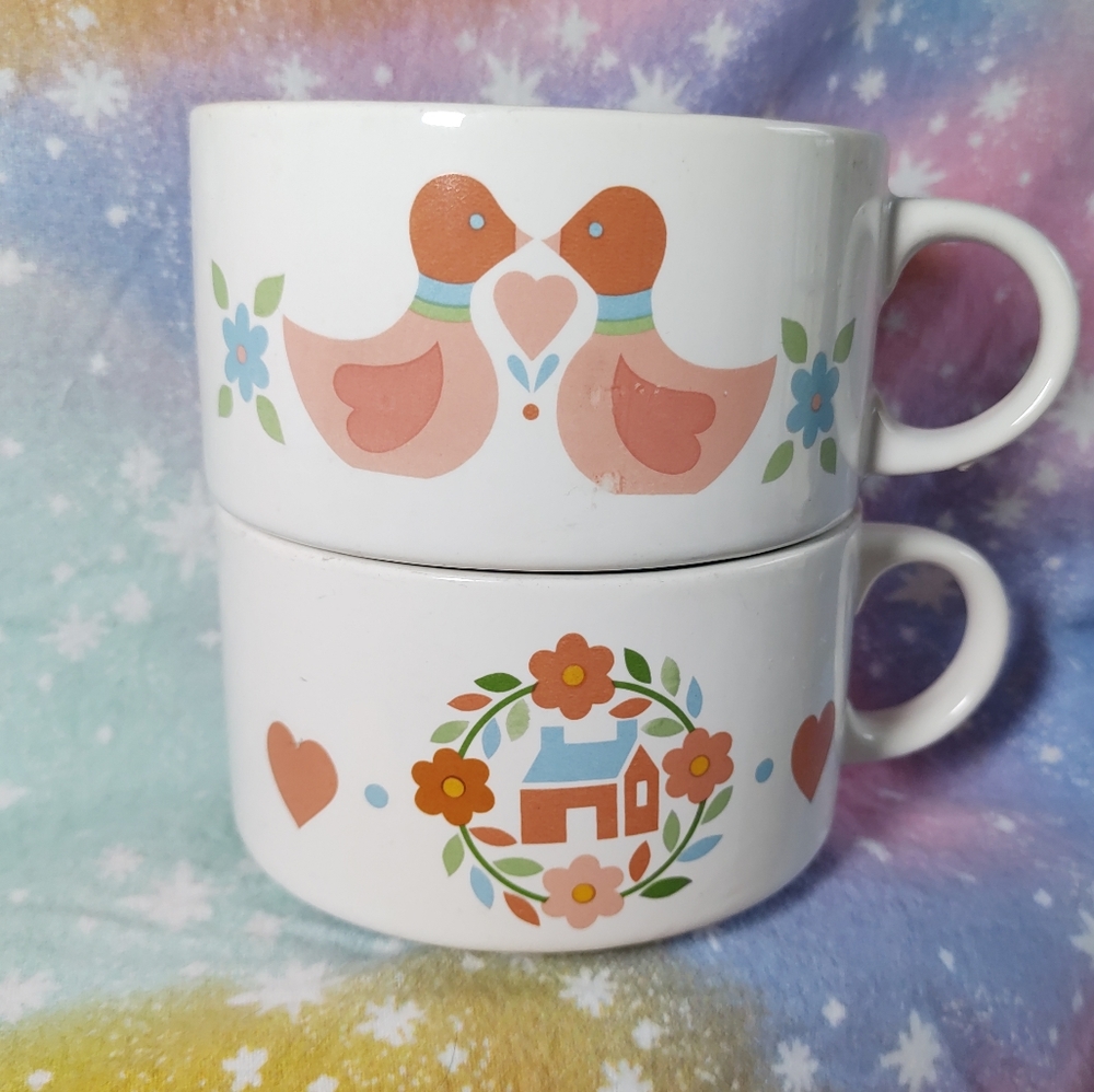 2 soup mugs